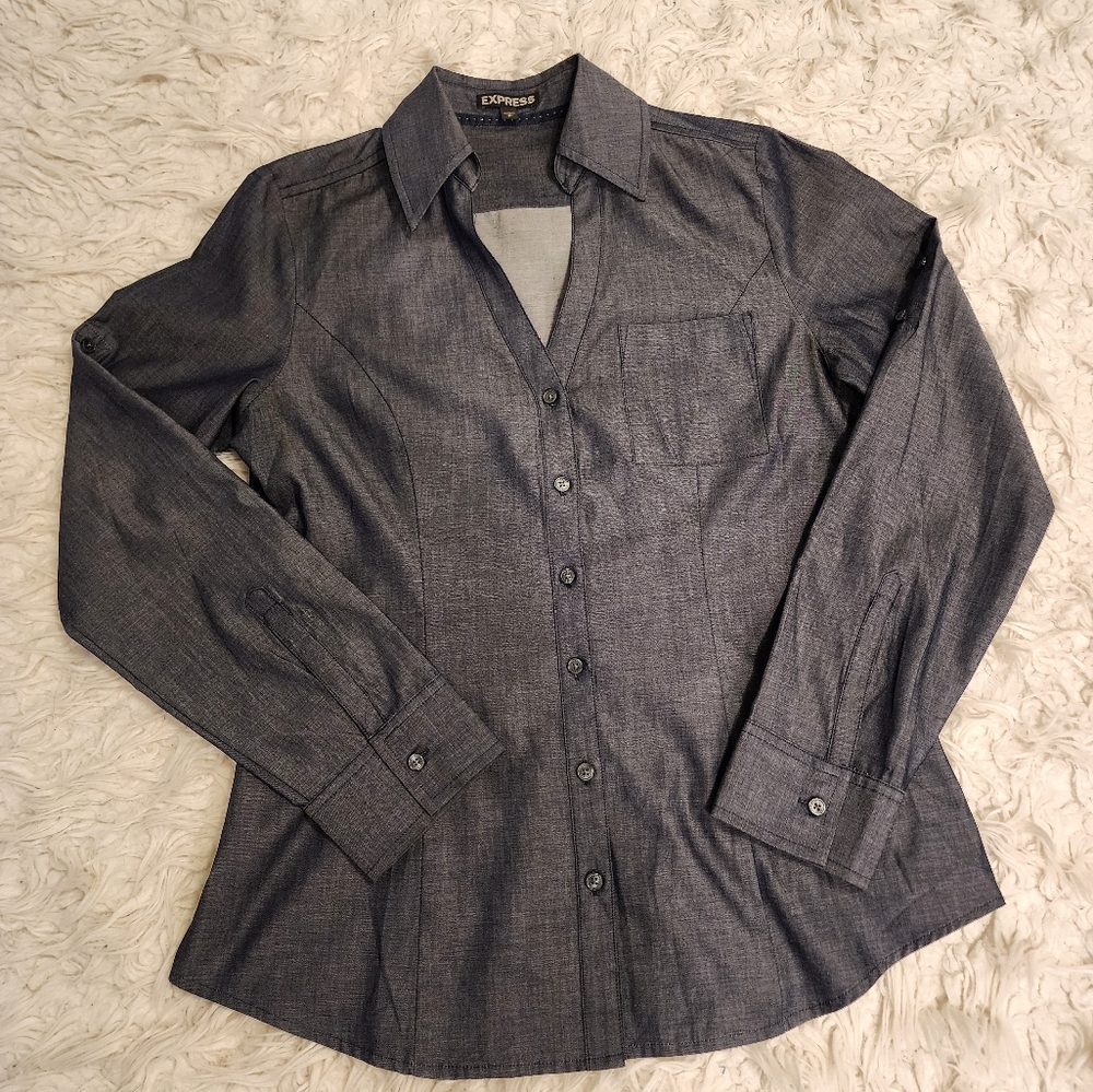 Express full sleeve cotton shirt in small size .color is gray